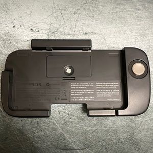 Official Nintendo 3DS Circle Pad Pro